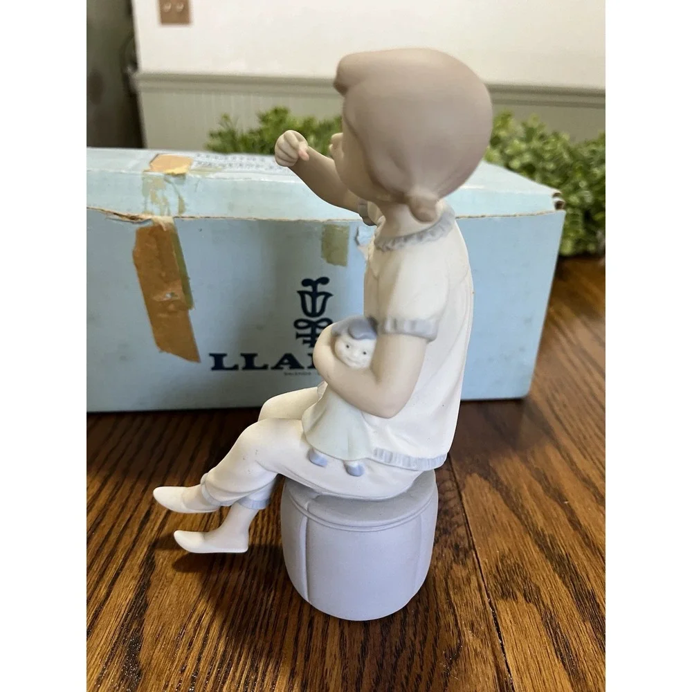 Lladro #1083 